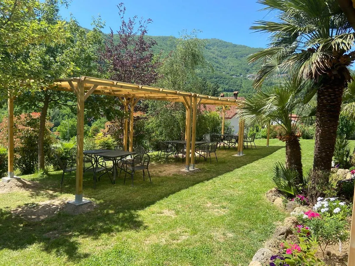 Agriturismo I Chiosi Comano  农家乐 Comano (Tuscany)